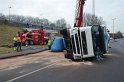 LKW umgestuerzt Niehler Hafen P161